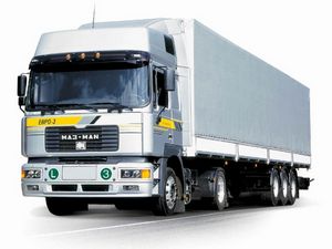 Спецпаркинги для грузовиков появятся перед въездом на МКАД уже весной Спецпаркинги для грузовиков появятся перед въездом на МКАД уже весной